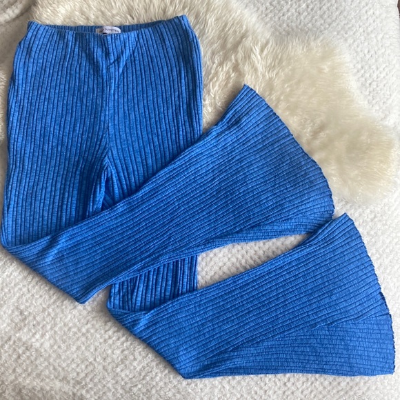 Blue UO stretch ribbed flare pants - Picture 2 of 5